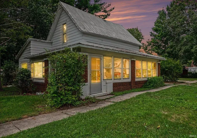 1st image of 205 N West St, Milford, IN 46542 | MLS# 202627027
