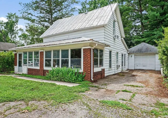 Photo 3 of Sale Pending at 205 N West St, Milford, IN 46542 | MLS# 202627027 | Listing updated on 2026-09-15