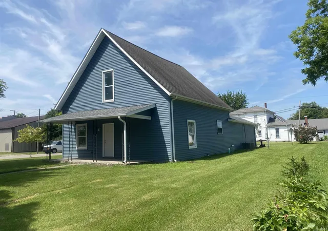 3rd image of 304 W High St, Portland, IN 47371 | MLS# 202627034