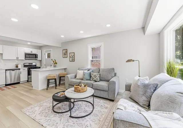 Photo 3 of Sale Pending at 1351 Bissell St, South Bend, IN 46617 | MLS# 202627049 | Listing updated on 2026-07-15