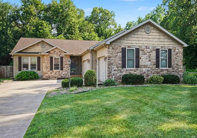 Photo 2 of Manufactured home for sale at 20982 Arcadia Dr, Bristol, IN 46507 | MLS# 202627054 | Listing updated on 2026-09-21