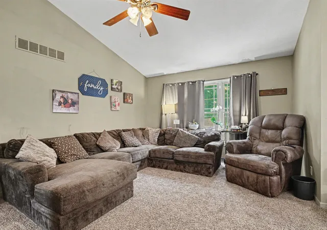 Photo 4 of Manufactured home for sale at 20982 Arcadia Dr, Bristol, IN 46507 | MLS# 202627054 | Listing updated on 2026-09-21