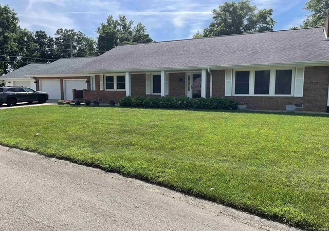 2nd image of 505 Meadow Ln, Hartford City, IN 47348 | MLS# 202627057