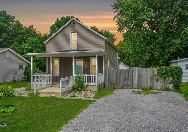 Homes for sale in Warsaw, IN | 615 Oldfather St, Warsaw, IN 46580 | MLS# 202627062
