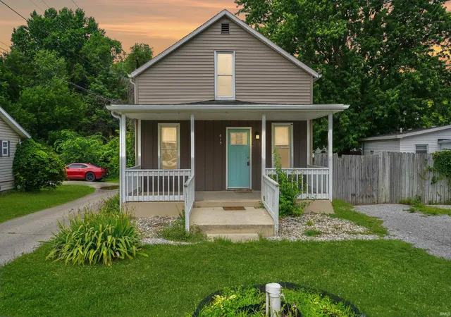 Homes for sale in Warsaw, IN | 615 Oldfather St, Warsaw, IN 46580 | MLS# 202627062
