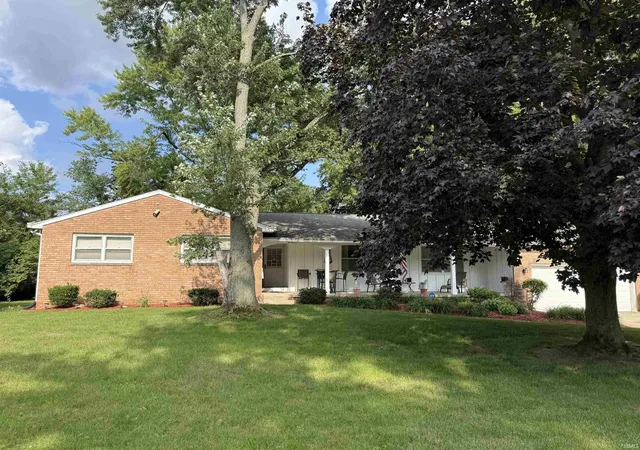 Homes for sale in South Bend, IN | 53150 Ridgewood Dr, South Bend, IN 46637 | MLS# 202627066