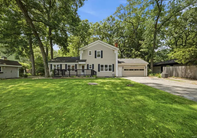 3rd image of 1528 Dogwood Dr, Elkhart, IN 46514 | MLS# 202627070