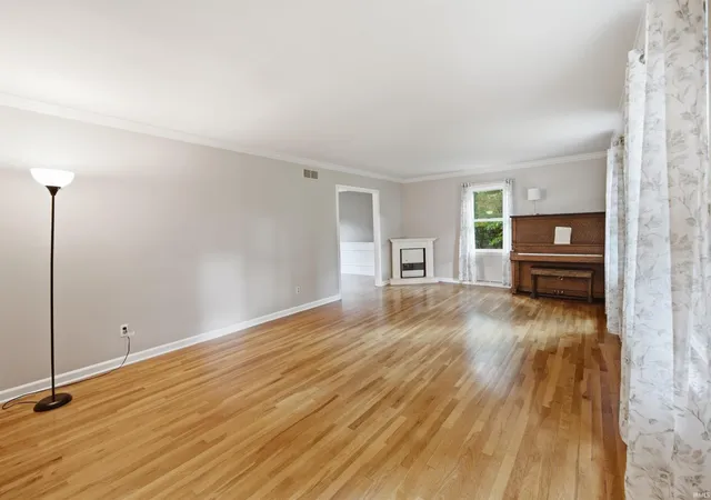 5th image of 1528 Dogwood Dr, Elkhart, IN 46514 | MLS# 202627070