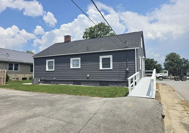 4th image of 213 N Fletcher Ave, Spencer, IN 47460 | MLS# 202627073