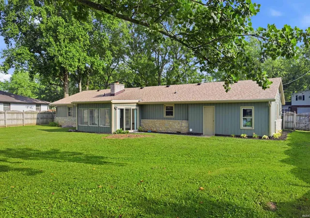 Homes for sale in Muncie, IN | 9109 W Tulip Tree Dr, Muncie, IN 47304 | MLS# 202627076