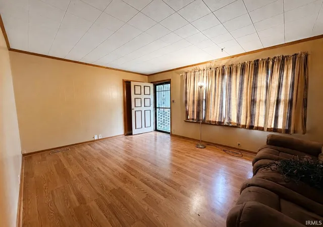 Photo 2 of Sale Pending at 5221 Chadwick Rd, Evansville, IN 47710 | MLS# 202627078 | Listing updated on 2026-07-09