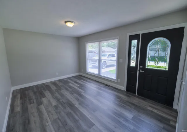 Photo 2 of Manufactured home for sale at 104 Creekview Dr, Lafayette, IN 47909 | MLS# 202627093 | Listing updated on 2026-07-31