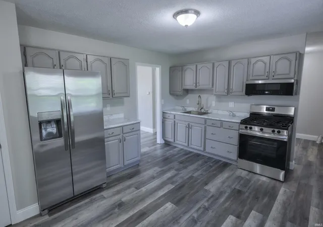 Photo 3 of Manufactured home for sale at 104 Creekview Dr, Lafayette, IN 47909 | MLS# 202627093 | Listing updated on 2026-07-31