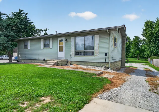 2nd image of 612 W Main St, Greentown, IN 46936 | MLS# 202627099