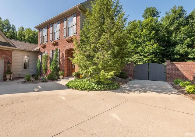 2nd image of 4941 N St Patricks Ct, Bloomington, IN 47404 | MLS# 202627105