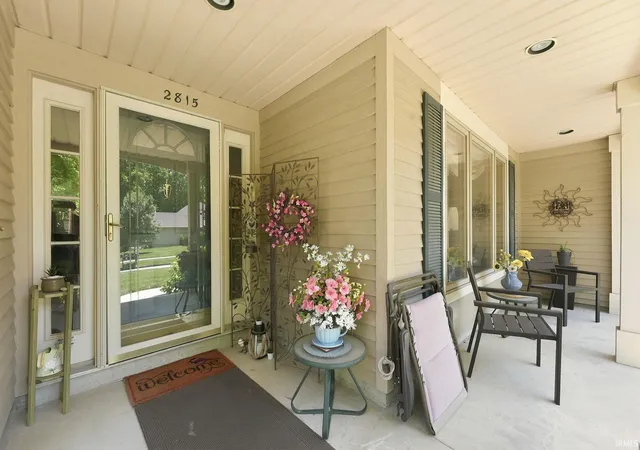 Photo 3 of Sale Pending at 2815 Cliffwood Ln, Fort Wayne, IN 46825 | MLS# 202627116 | Listing updated on 2026-07-11