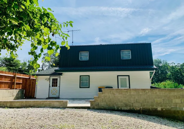 1st image of 1129 W 20th St, Bloomington, IN 47404 | MLS# 202627135