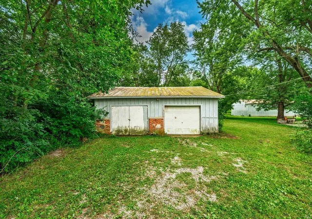 4th image of 407 E Maple St, Gaston, IN 47342 | MLS# 202627136