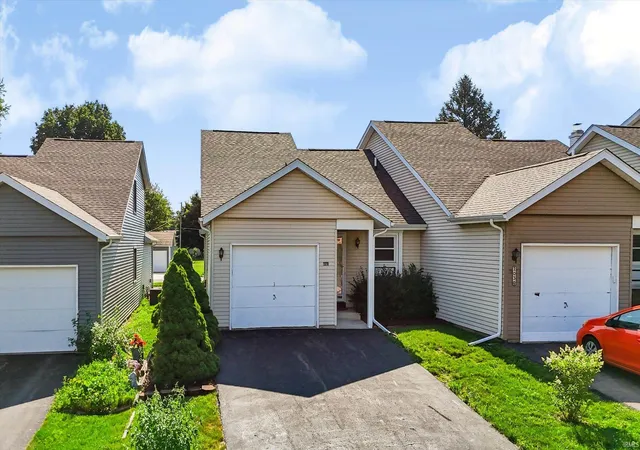 Homes for sale in Mishawaka, IN | 2028 Poppy Ct, Mishawaka, IN 46544 | MLS# 202627140