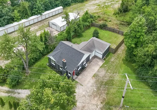 2nd image of 3524 Kratzville Rd, Evansville, IN 47710 | MLS# 202627145