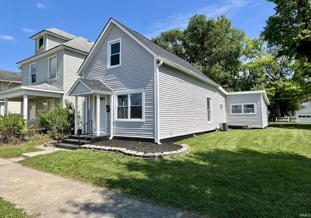 1st image of 107 W 8th St, Peru, IN 46970 | MLS# 202627157