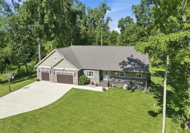 Homes for sale in Fremont, IN | 2875 E 700 N, Fremont, IN 46737 | MLS# 202627158