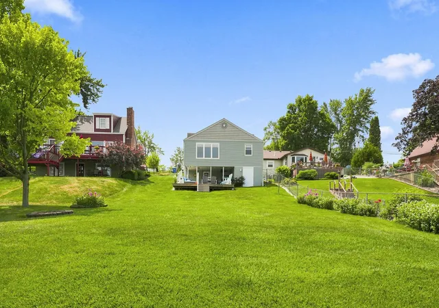 Photo 3 of Sale Pending at 1835 E Bair Rd, Columbia City, IN 46725 | MLS# 202627171 | Listing updated on 2026-09-16