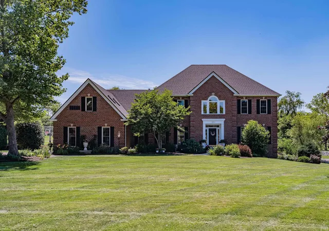Photo 1 of Sale Pending at 1710 Sycamore Hills Dr, Fort Wayne, IN 46814 | MLS# 202627174 | Listing updated on 2026-07-11