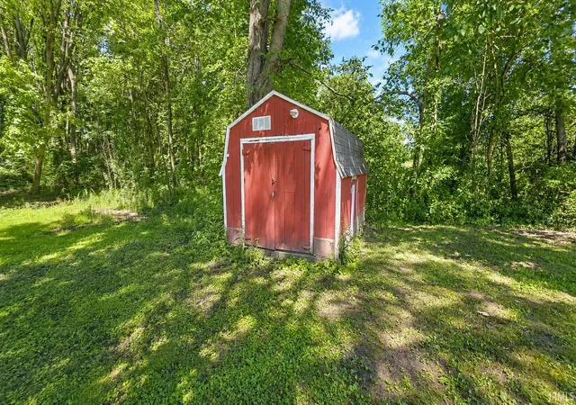 Homes for sale in Plymouth, IN | 13430 4th Rd, Plymouth, IN 46563 | MLS# 202627181