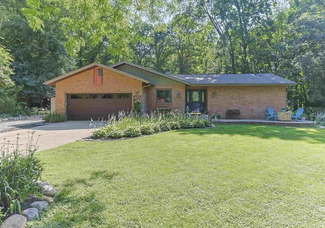 Homes for sale in Granger, IN | 50514 Galaxy Dr, Granger, IN 46530 | MLS# 202627186