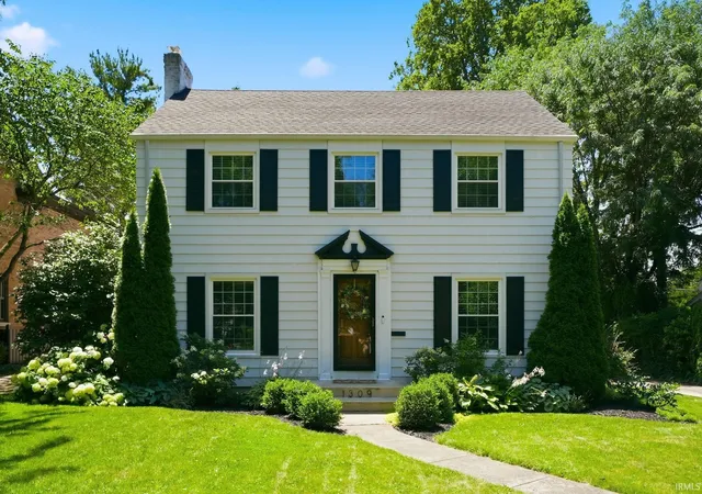 Photo 1 of Sale Pending at 1309 Illsley Dr, Fort Wayne, IN 46807 | MLS# 202627203 | Listing updated on 2026-07-12