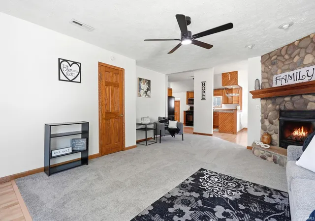 Photo 4 of Manufactured home for sale at 1729 Madison St, Decatur, IN 46733 | MLS# 202627209 | Listing updated on 2026-07-25
