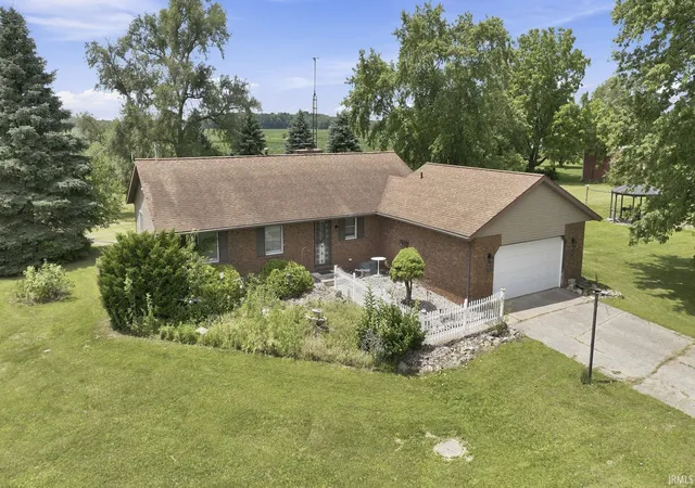Homes for sale in Tippecanoe, IN | 19797 Apple Rd, Tippecanoe, IN 46570 | MLS# 202627216