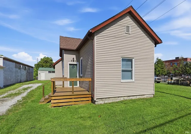 1st image of 731 Saint Frncis Dr, Fort Wayne, IN 46808 | MLS# 202627218