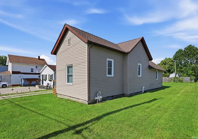 3rd image of 731 Saint Frncis Dr, Fort Wayne, IN 46808 | MLS# 202627218