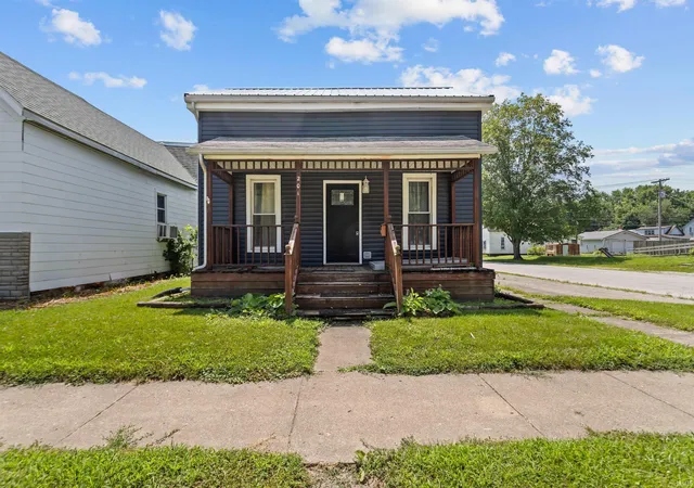 1st image of 201 E 2nd St, Peru, IN 46970 | MLS# 202627226