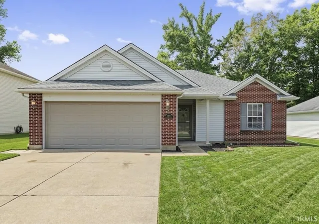 Homes for sale in Evansville, IN | 3915 Bronson Ln, Evansville, IN 47711 | MLS# 202627227