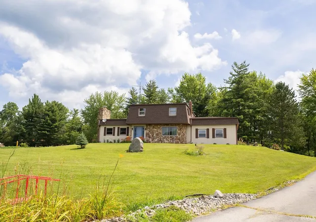 5th image of 577 N St Rd 1, Farmland, IN 47340 | MLS# 202627236