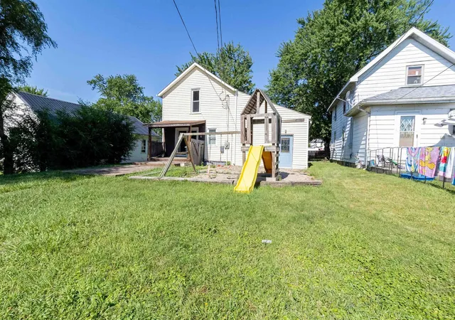 23rd image of 407 N Franklin St, Garrett, IN 46738 | MLS# 202627240