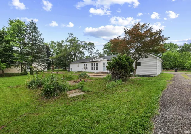 Homes for sale in Rochester, IN | 101 Clayton St, Rochester, IN 46975 | MLS# 202627249