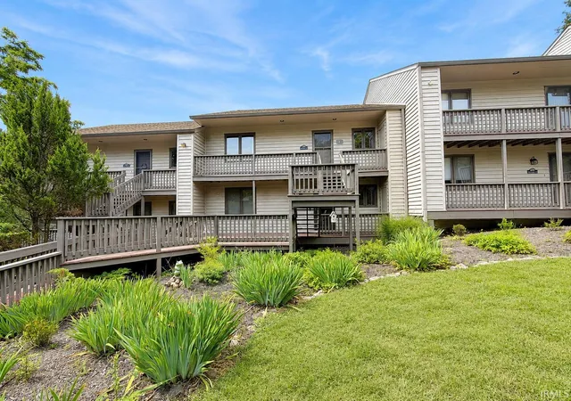 Homes for sale in Bloomington, IN | 2046 S Waters Edge Dr #23, Bloomington, IN 47401 | MLS# 202627258