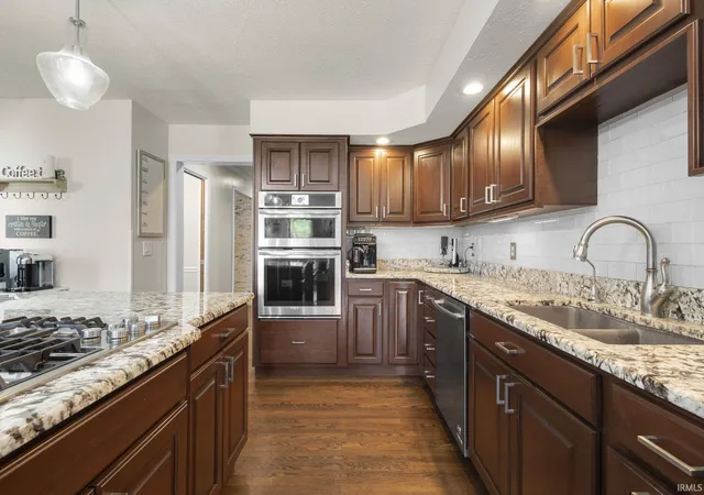 Homes for sale in Mishawaka, IN | 16541 Jackson Rd, Mishawaka, IN 46544 | MLS# 202627265