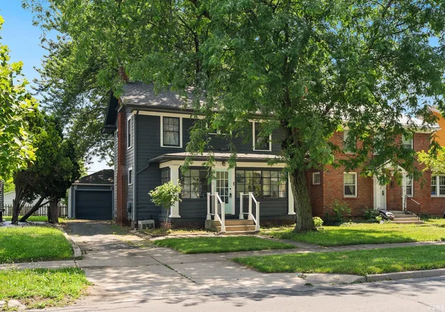 Photo 3 of Manufactured home for sale at 4211 Fairfield Ave, Fort Wayne, IN 46807 | MLS# 202627269 | Listing updated on 2026-09-19