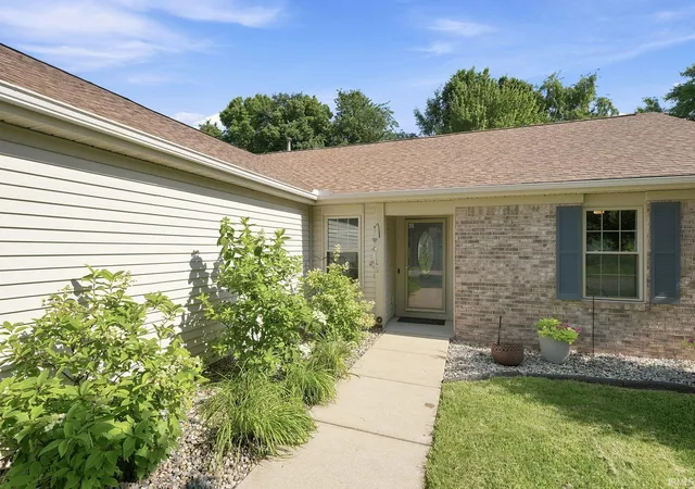 Photo 4 of Sale Pending at 310 Stockbridge Ln, Lafayette, IN 47909 | MLS# 202627273 | Listing updated on 2026-07-10