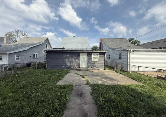 Homes for sale in Logansport, IN | 218 Coles St, Logansport, IN 46947 | MLS# 202627279