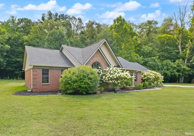 Photo 4 of Manufactured home for sale at 9916 N Cr 1100 E Rd, French Lick, IN 47432 | MLS# 202627299 | Listing updated on 2026-09-22