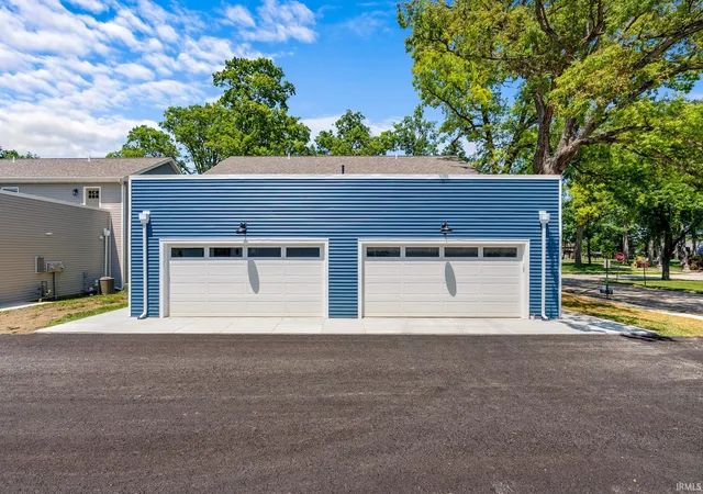 Homes for sale in North Manchester, IN | 517 E College Ave, North Manchester, IN 46962 | MLS# 202627301