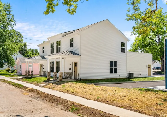 Homes for sale in North Manchester, IN | 1008 Bond St, North Manchester, IN 46962 | MLS# 202627302