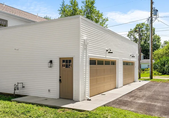 Homes for sale in North Manchester, IN | 1008 Bond St, North Manchester, IN 46962 | MLS# 202627302