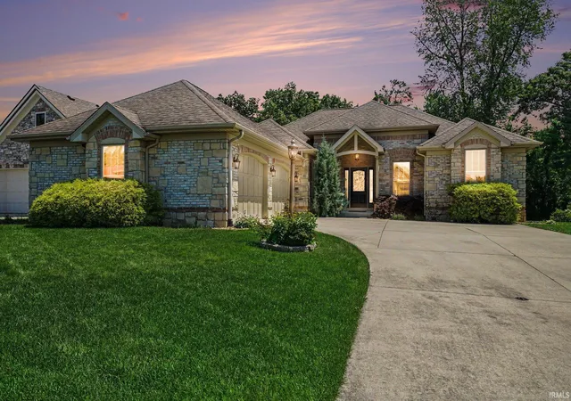 Homes for sale in Granger, IN | 7514 Toscana Ct, Granger, IN 46530 | MLS# 202627307